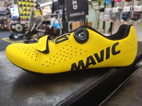 【MAVIC】履きやすい形、しなやかな合皮が生み出すフィット！COSMIC BOAに注目！ | サイクルウェアのことならY's Road 川崎ウェア館