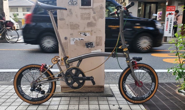 【お客様の壱台】GOKISOとJOSEPH KUOSACを組み合わせたレーシーなBROMPTONのご紹介です！ | 川崎で自転車をお探しならY's Road 川崎店