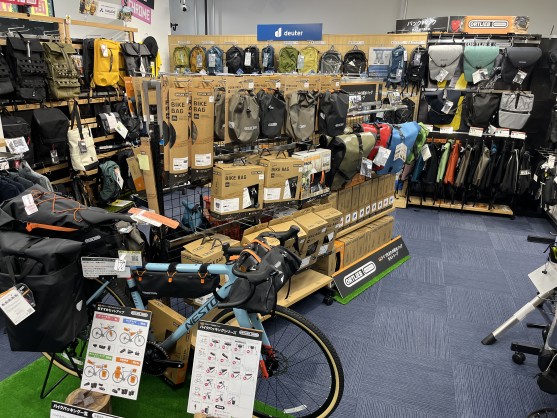 【ORTLIEB】商品在庫の総アイテム数100点以上！川崎店に常設の『オルトリーブ』コーナー誕生！ | 川崎で自転車をお探しならY's Road 川崎店