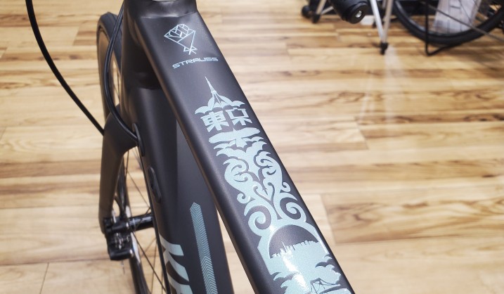 【Khodaabloom】ロードバイクでの都心サイクリングの最適解かも！？STRAUSS DISC TOKYO入荷しました！！ | 川崎で自転車をお探しならY's Road 川崎店
