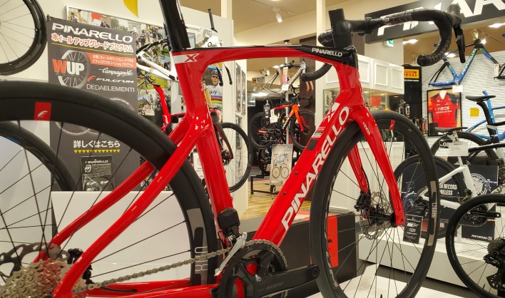 【ピナレロ通信】快適性の高いXシリーズに快適性の高いDi2(105)＝PINARELLO X3！イタリアンな装いのKEEN RED在庫有り！ | 川崎で自転車をお探しならY's Road 川崎店