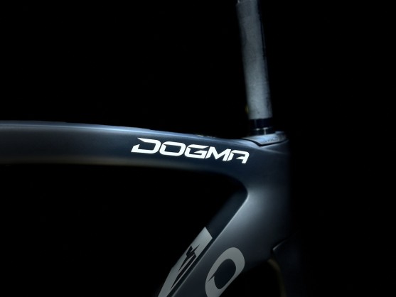 PINARELLO DOGMA F　フレームセット入荷！！ | 神戸で自転車をお探しならY's Road 神戸店