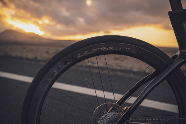 大人気ホイールBORA WTOシリーズより新型が発表！ | 神戸で自転車をお探しならY's Road 神戸店
