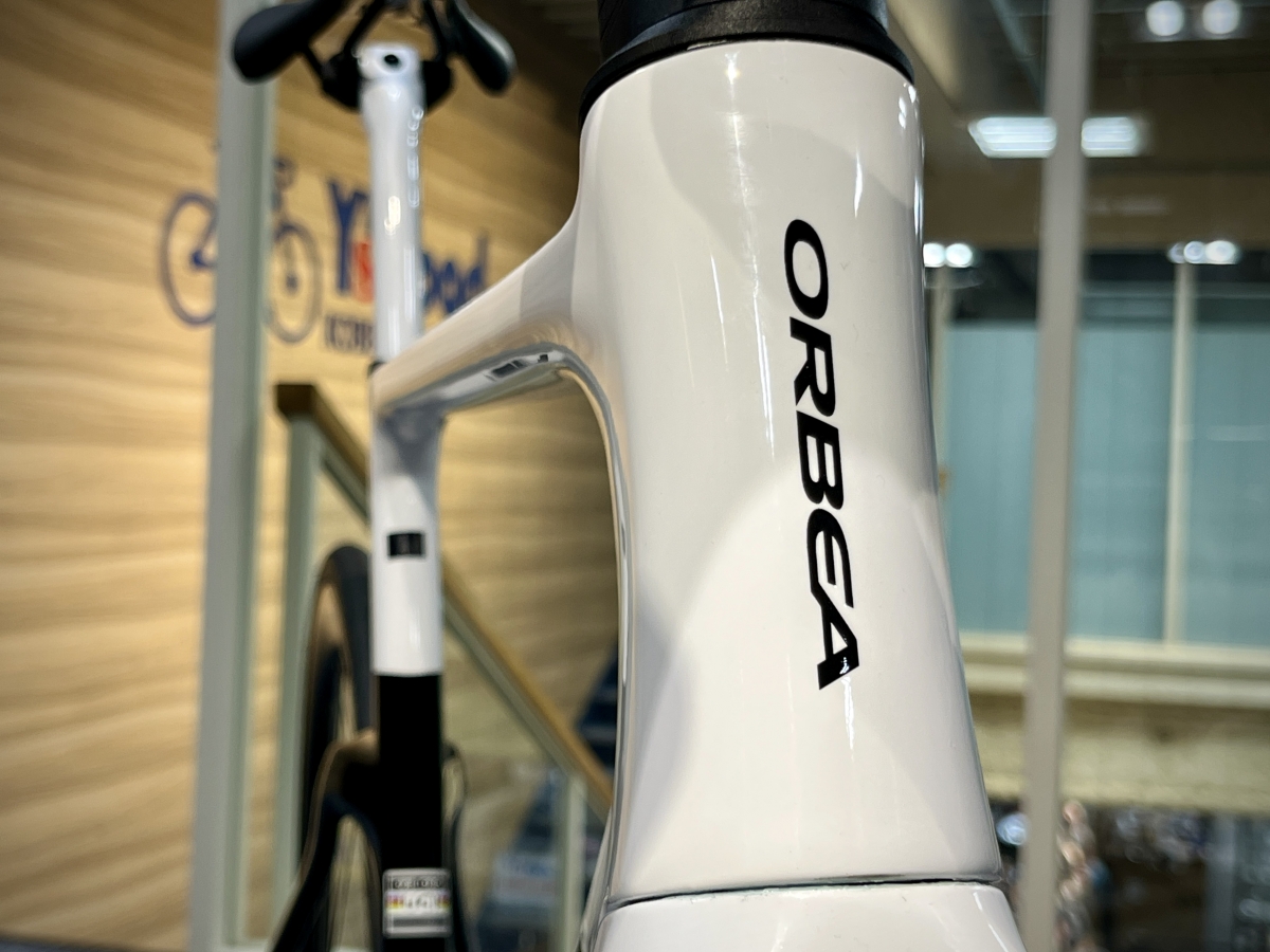 【ORBEA】とにかくエアロ！！平坦を速く走りたいならこの一台 | 神戸で自転車をお探しならY's Road 神戸店