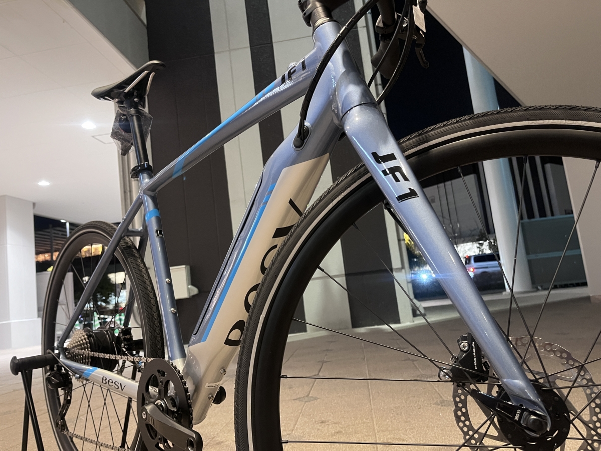 【決算セール開催中】【BESV】クロスバイク×E-BIKE！JF1が大特価！ | 越谷で自転車をお探しならY's Road 越谷店