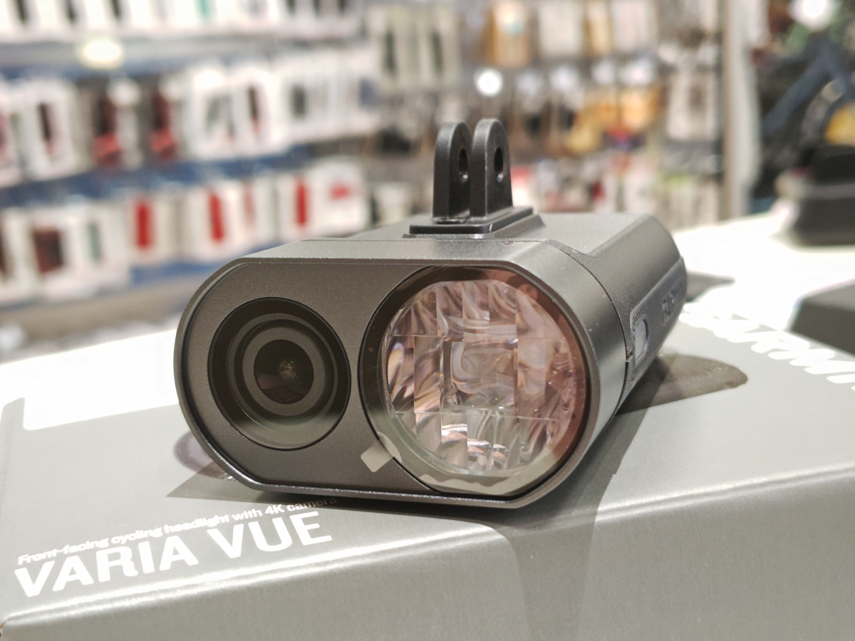 【GARMIN】ついにフロントのドラレコが！！照らす、録画もこの一台で【GARMIN Varia Vue】 | 越谷で自転車をお探しならY's Road 越谷店