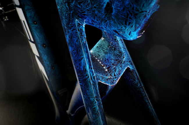TDF-Madone-Crystalline-Blue-ISO-Flow