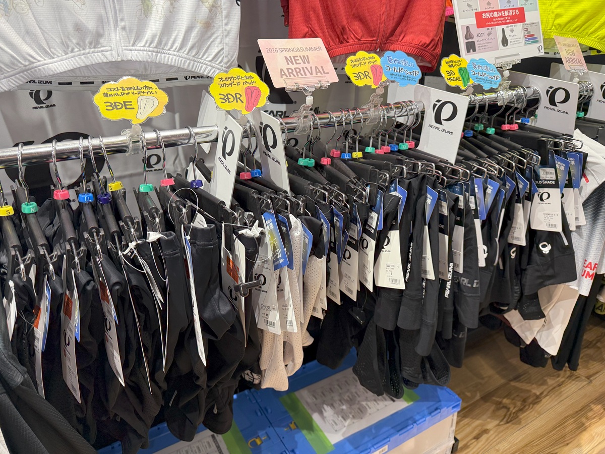 【パールイズミ】サイクルパンツの鉄板！バリエーションも豊富でおすすめです！ | 京都でスポーツ自転車をお探しならY's Road 京都店