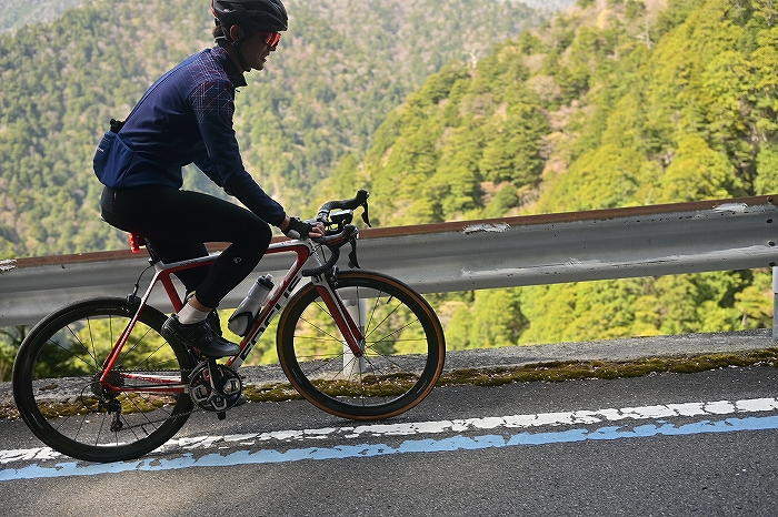 【PEARL-IZUMI】GW中のマネキンはスピードを求めて！ | Y's Road 松山店エミフルMASAKI