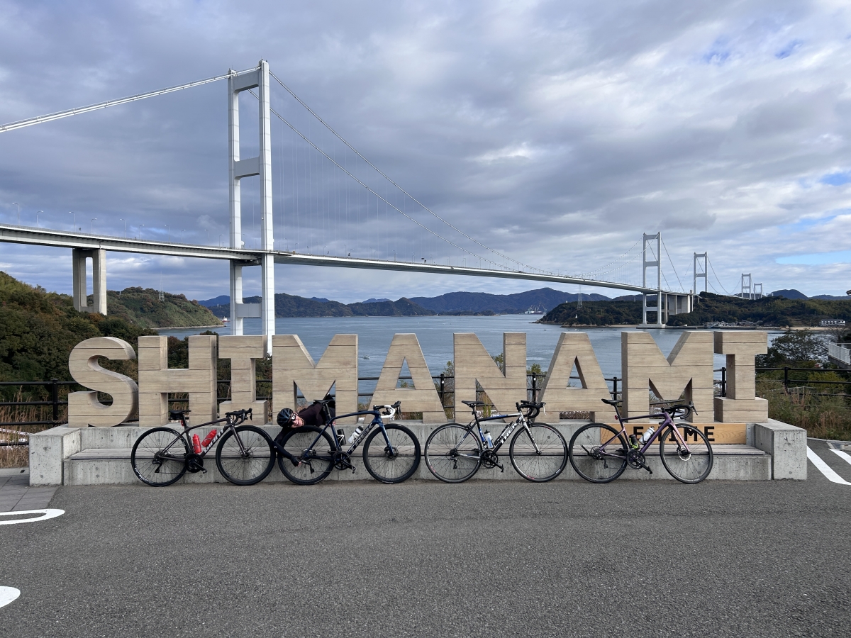 ～寒さに負けず～ライド中に冬の海に入る姿を見ることが出来たスタッフライド | Y's Road 松山店エミフルMASAKI