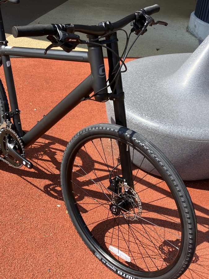 イカツイ特徴的な車体！BADBOYが特価で入荷！【CANNONDALE】 | Y's Road 松山店エミフルMASAKI