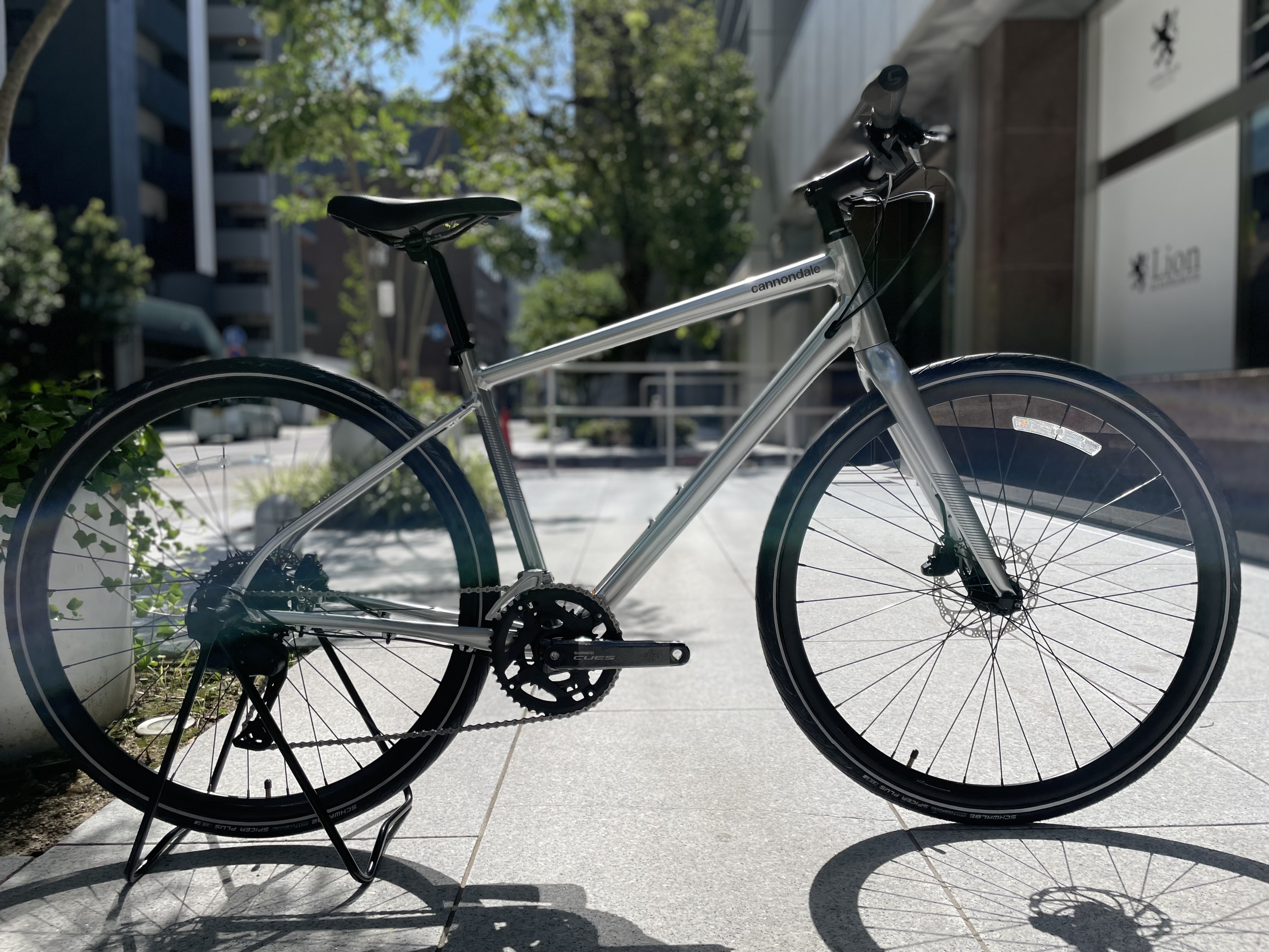 CANNONDALE QUICK３CUES仕様