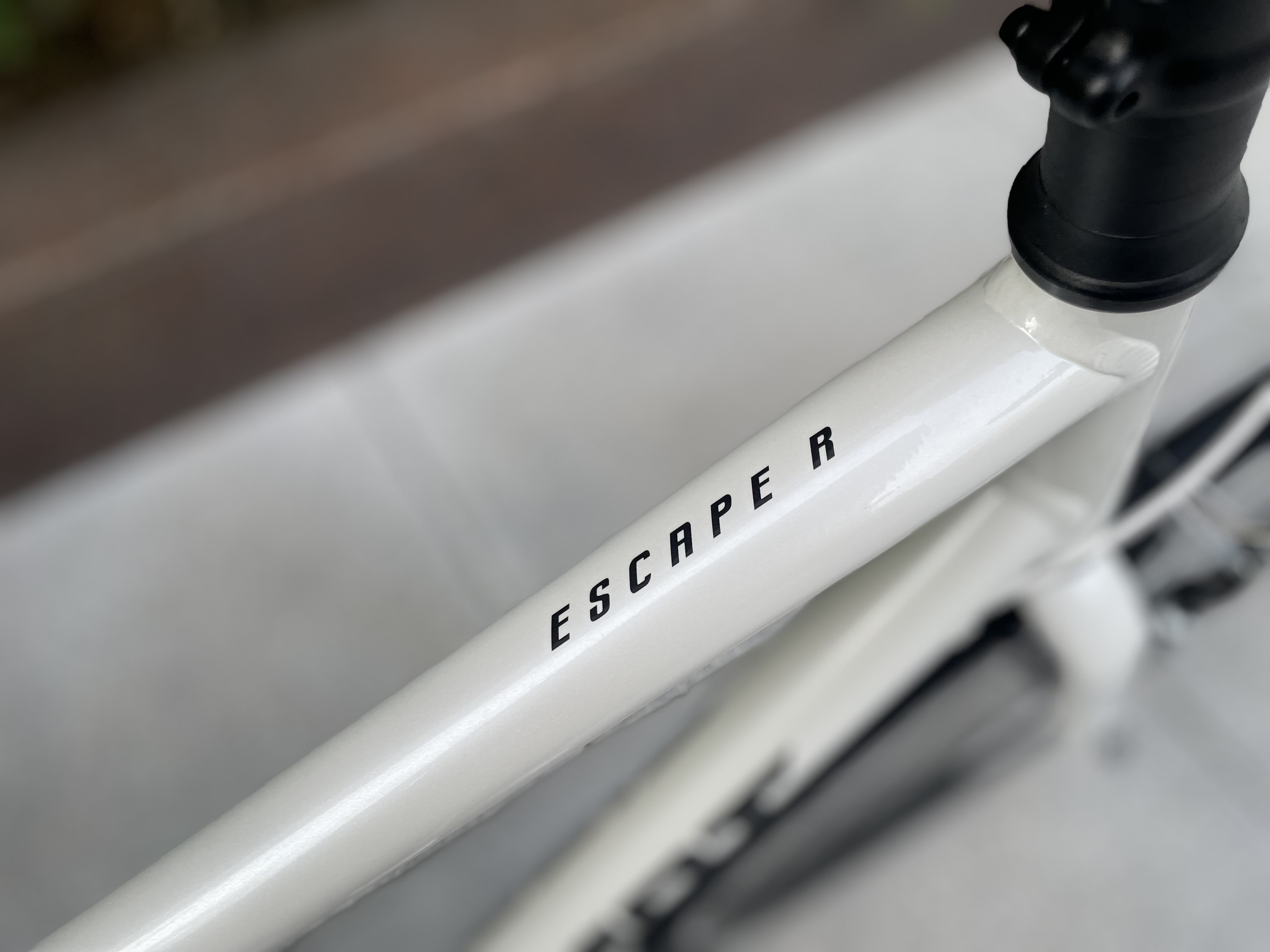 GIANT ESCAPE R3