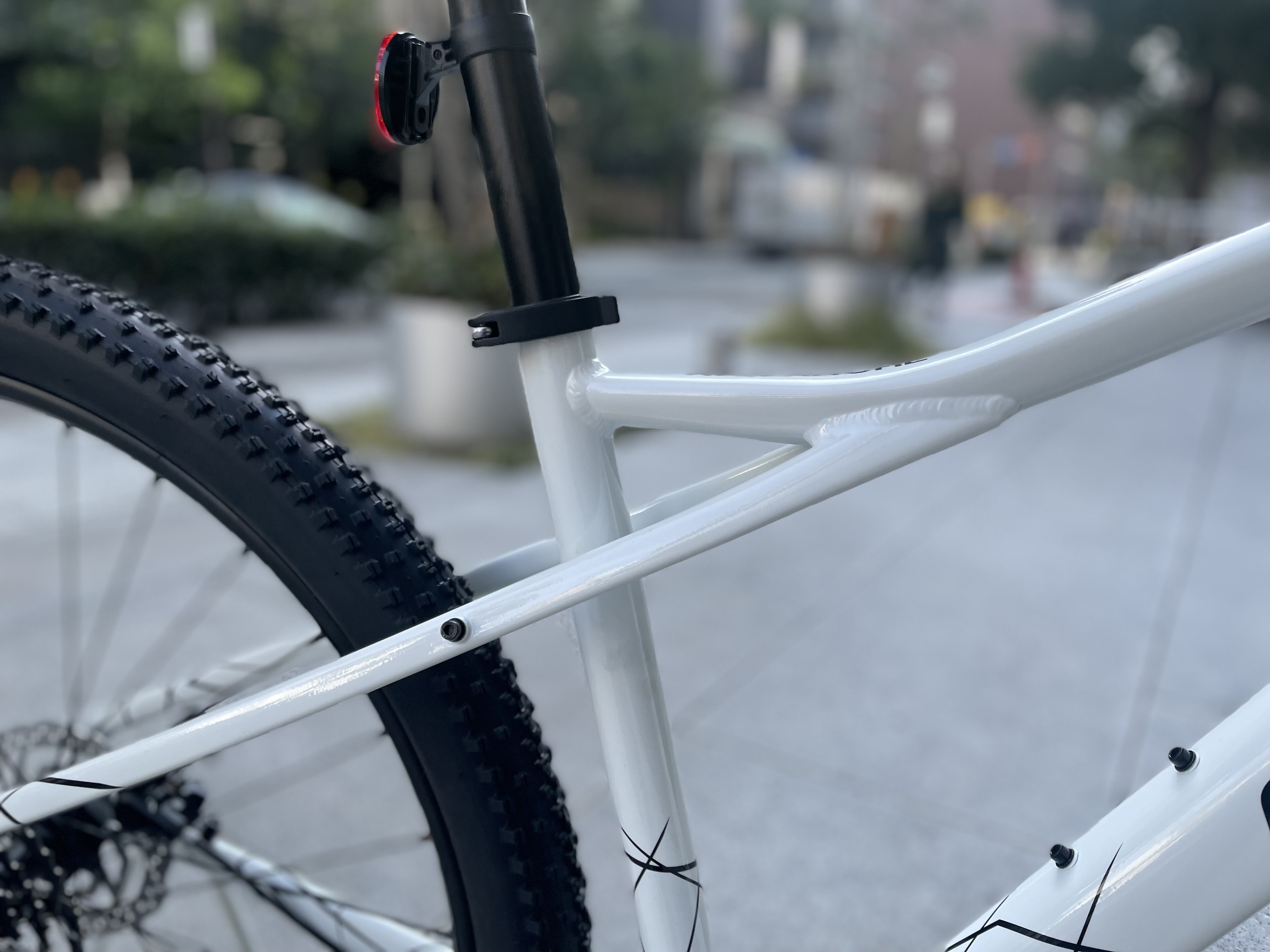 この3角形が魅力的！二刀流のMTBで、街乗りとトレイルをわがままに欲張って楽しみましょう！【GT】 | 名古屋で自転車をお探しならY's Road 名古屋クロスバイク館