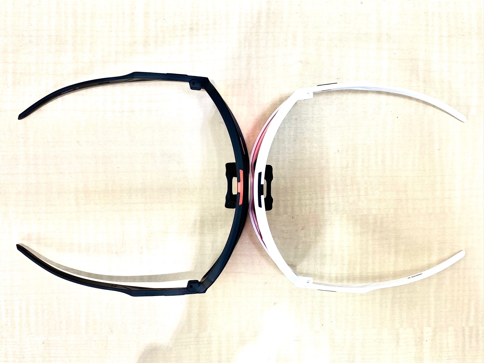 OAKLEY SUTRO