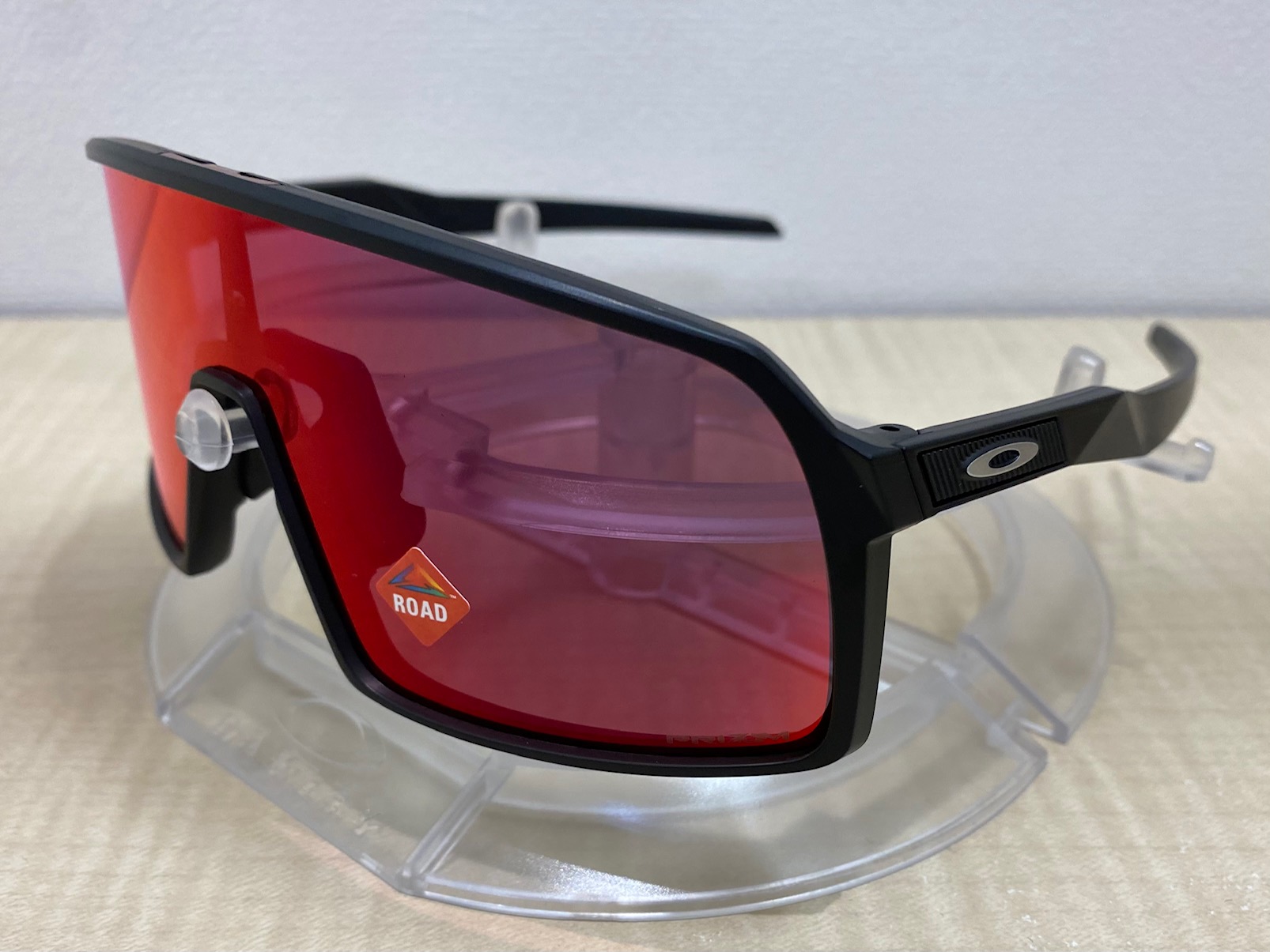 OAKLEY SUTRO