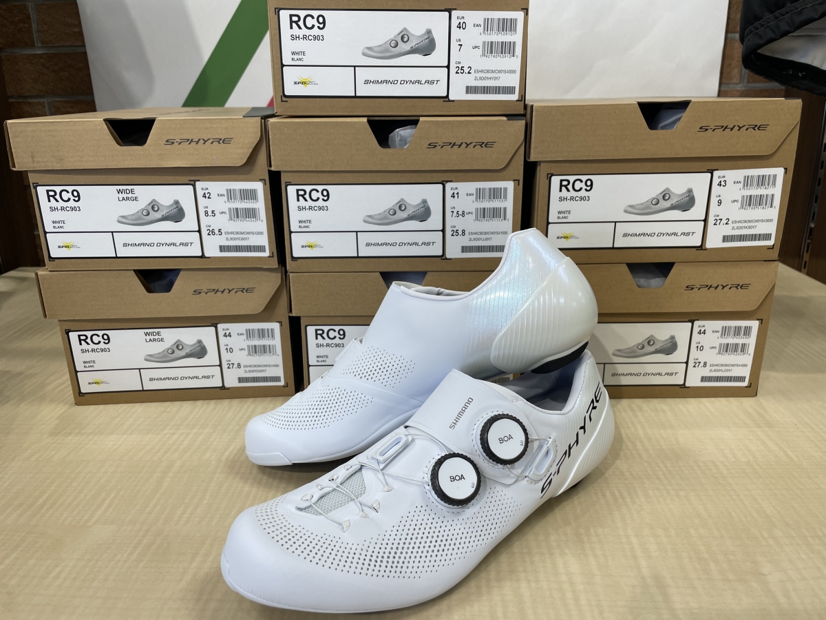 SHIMANO SH-RC903 RC903 シマノシューズ フラッグシップモデル 新作入荷 ワイズロード インプレ 着用 説明 ブルー ホワイト WHITE BLACK