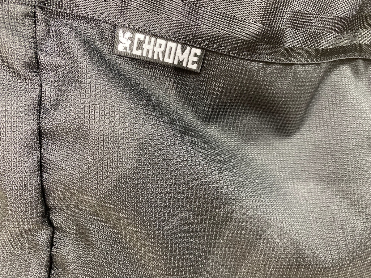 CHROME NEWSPAPER MESSENGER BAG