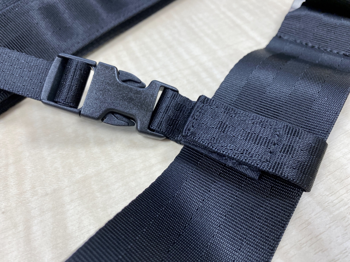 CHROME NEWSPAPER MESSENGER BAG