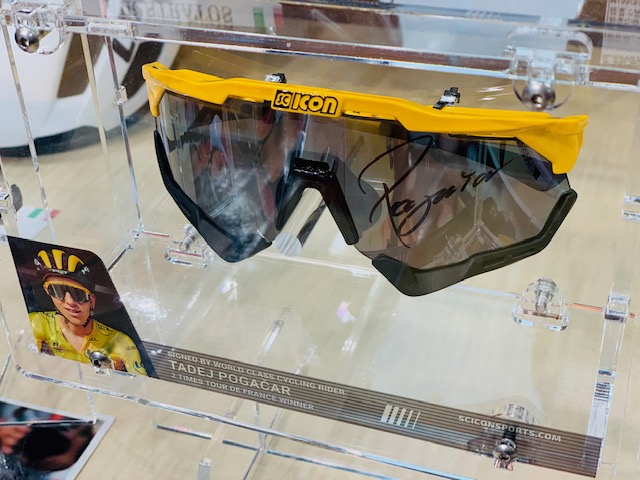 SCICON LIMAR シーコン リマール タデイ・ポガチャル アイウェア ヘルメット 試着 POP UP ポップアップ ワイズロード サイン入り 直筆 AEROWATT AERO SHEADE KUNKEN AIR PRO ATLAS