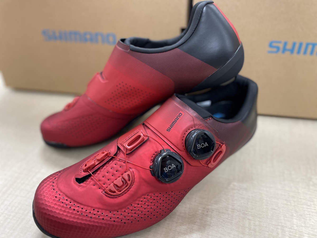 SHIMANO SH-RC702 SPD-SL ワイズロード 名古屋 ビンディングシューズ ブラック ホワイト レッド 在庫 クリムゾン
