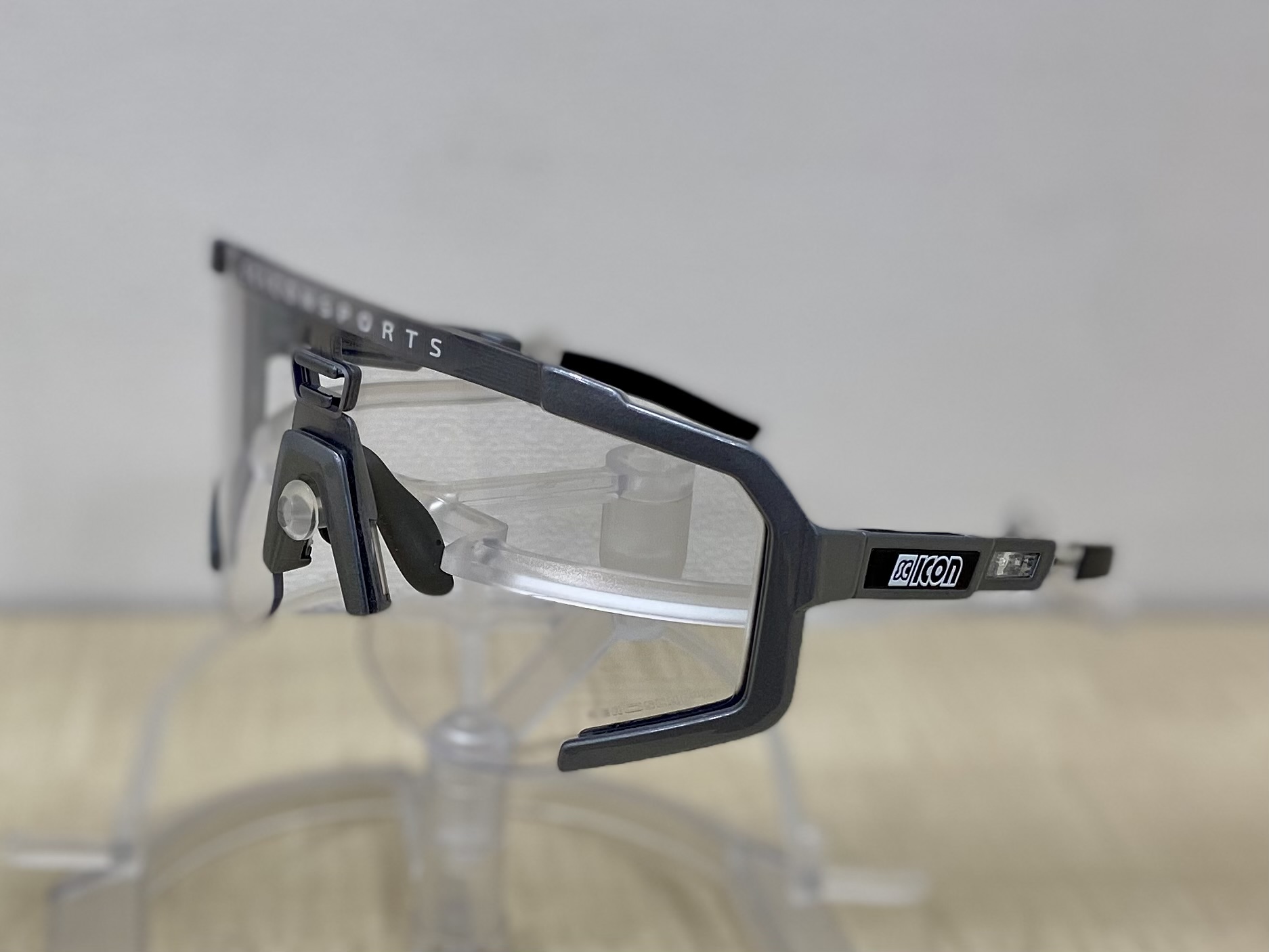 SCICON AEROSCOPE