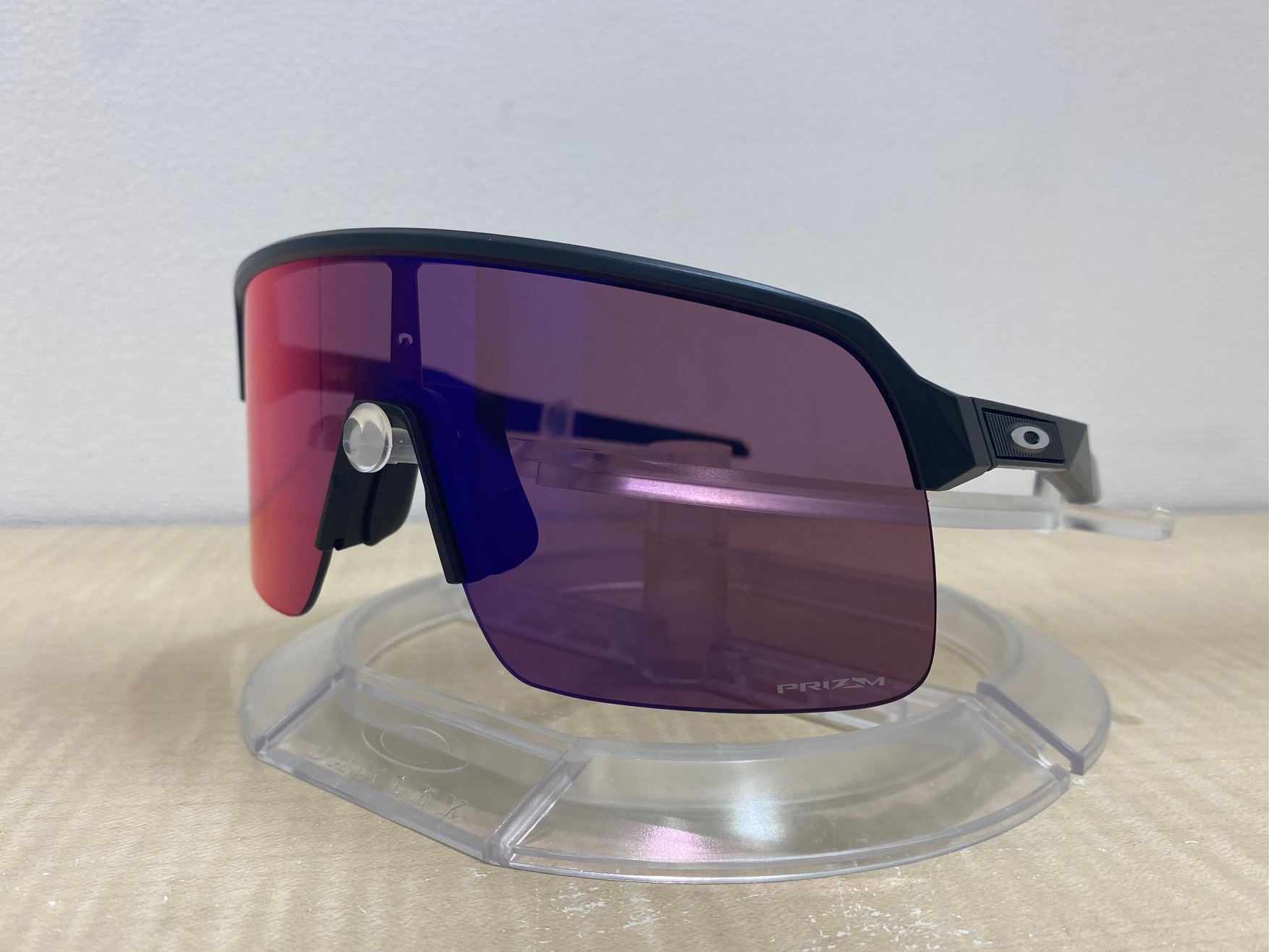 OAKLEY SUTRO LITE