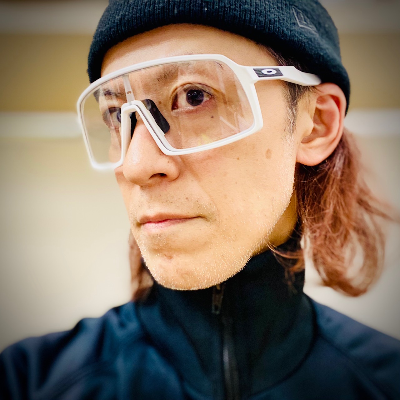 OAKLEY SUTRO