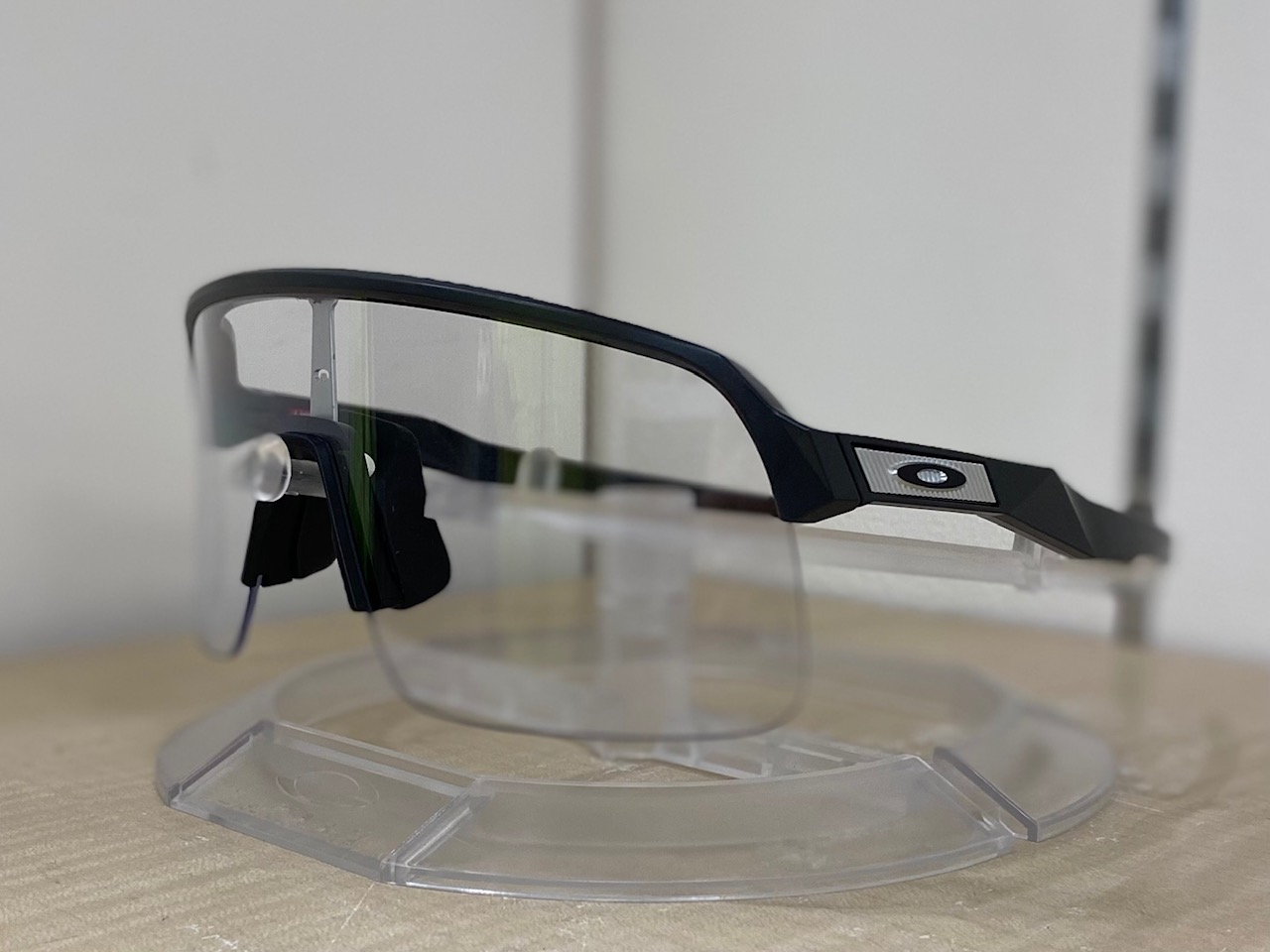 OAKLEY SUTRO LITE