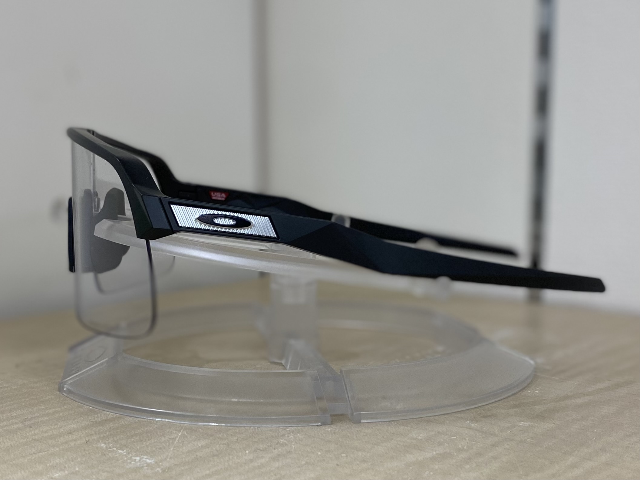 OAKLEY SUTRO LITE