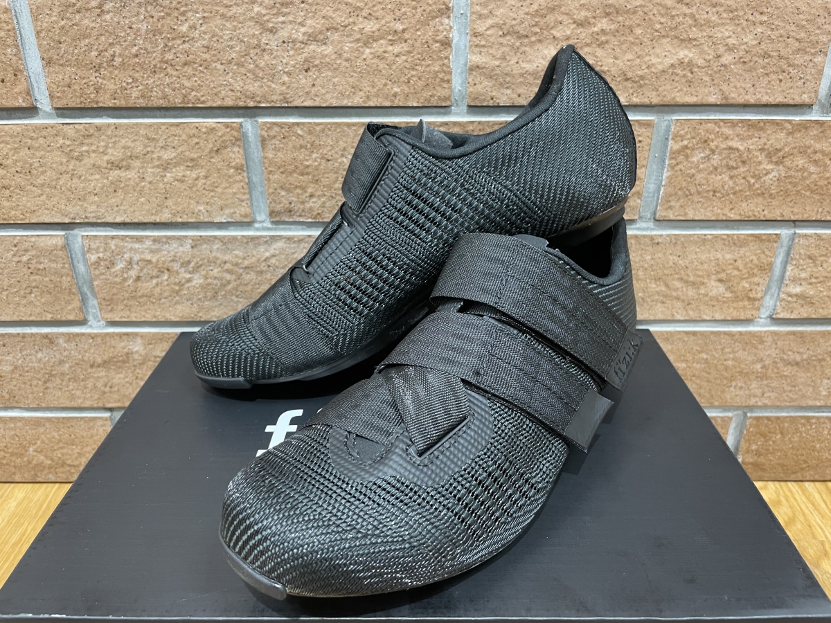 FI’ZI:K R2 VENTO POWERSTRAP AEROWEAVE SHOES フィジーク ﾊﾟﾜｰｽﾄﾗｯﾌﾟ エアロウィーブ 安い 特価 名古屋 ワイズロード