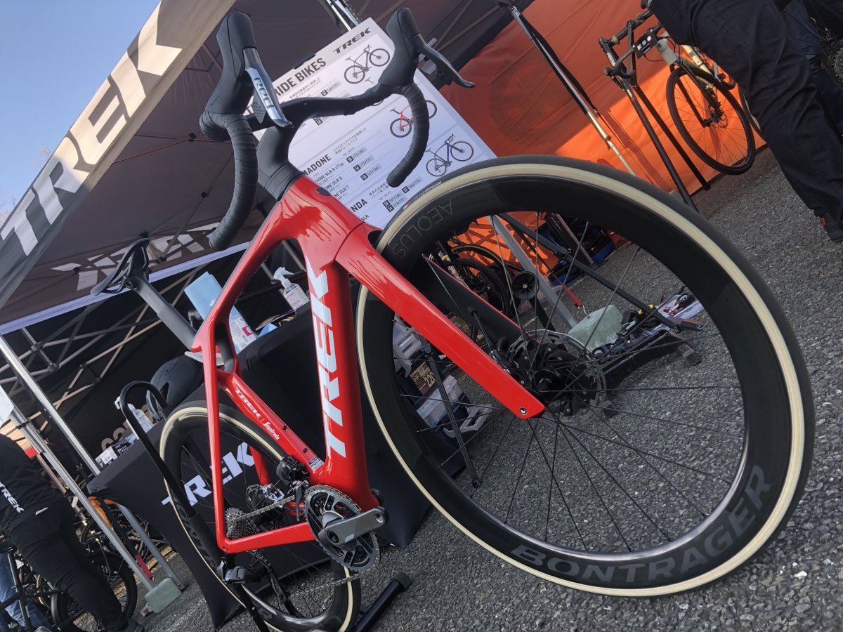 2023 TREK MADONE