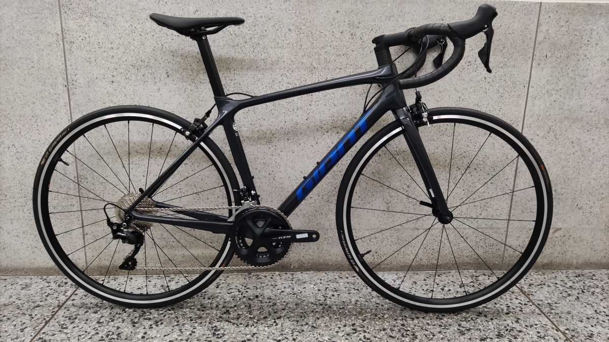 GIANT TCR ADV 2 KOM