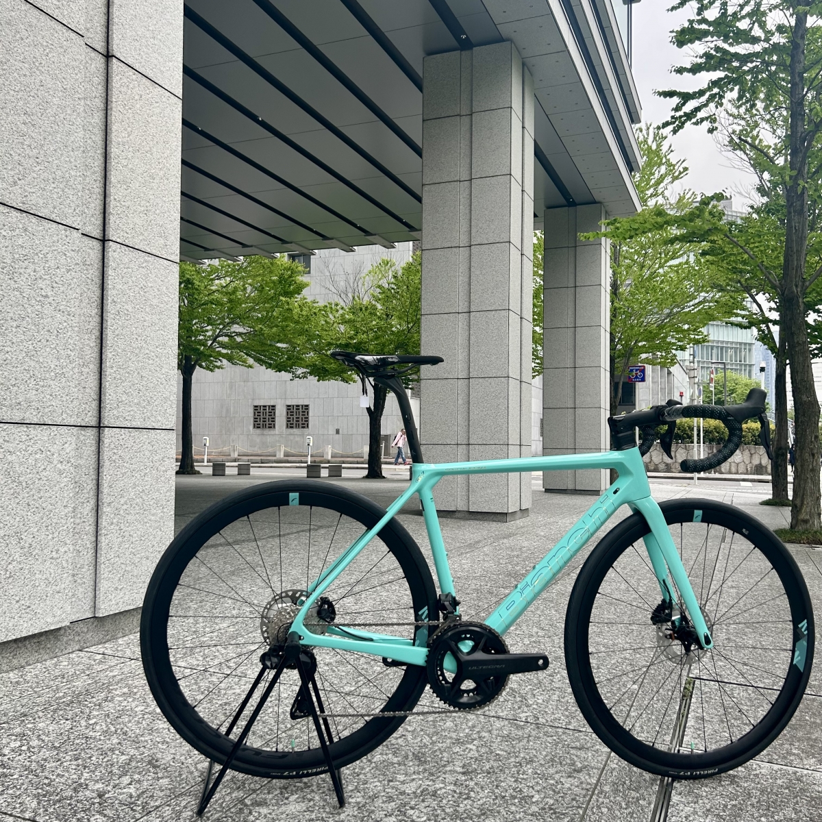 GW特価！旧型フレームにULTEGRA Di2で組み上げた1台限定の特価車作りました！ | 東海地区で自転車をお探しならY's Road 名古屋本館