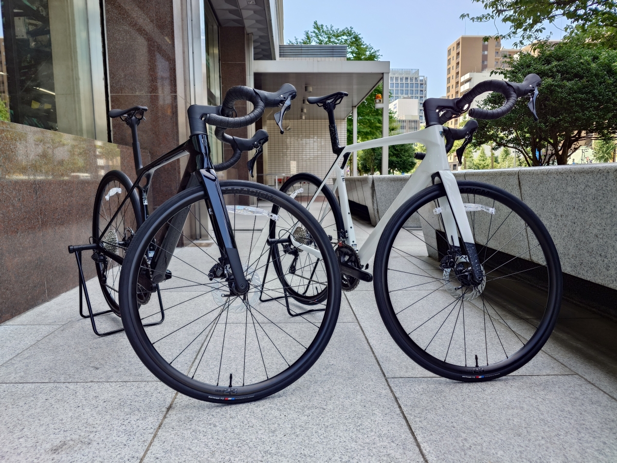 #TREK 情報解禁!! MADONE SLシリーズ 26 New Colorの登場だ!! 仕様も良くなってる!? | 東海地区で自転車をお探しならY's Road 名古屋本館