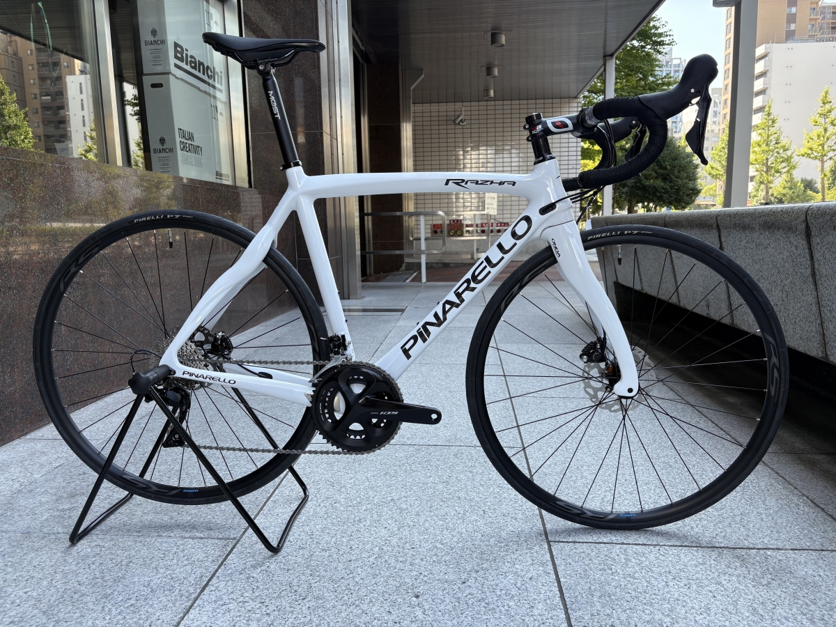 PINARELLOから最強のエントリーモデルRAZHA！！名車が進化したうえ、お得になった！? | 東海地区で自転車をお探しならY's Road 名古屋本館