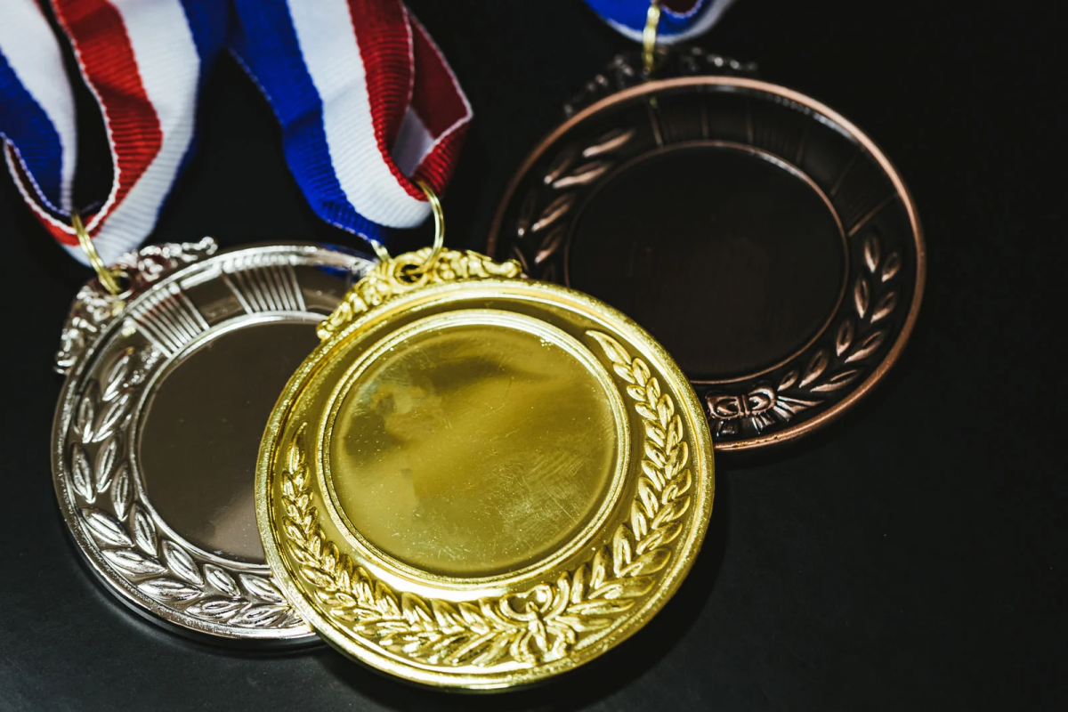 medal1676_TP_V.jpg