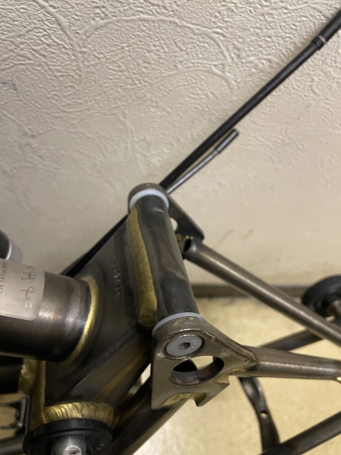 BROMPTON_HINGE_03