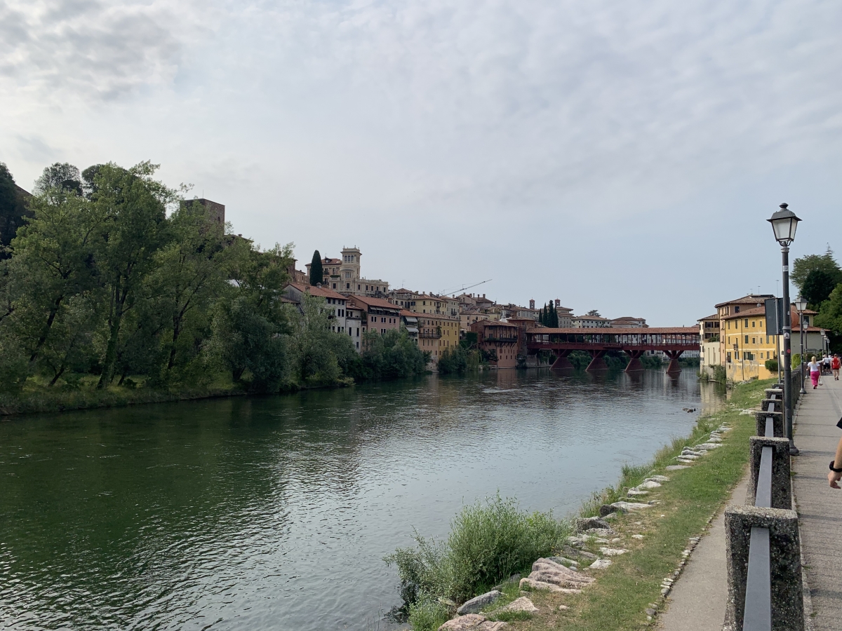 E5D42353-764A-4F8B-B1D0-33D639CEB886