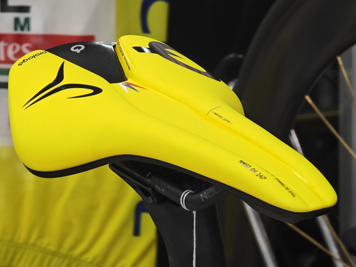 【COLNAGO】V4RS ツールドフランスモデル　 | 大阪で自転車をお探しならY's Road 大阪本館