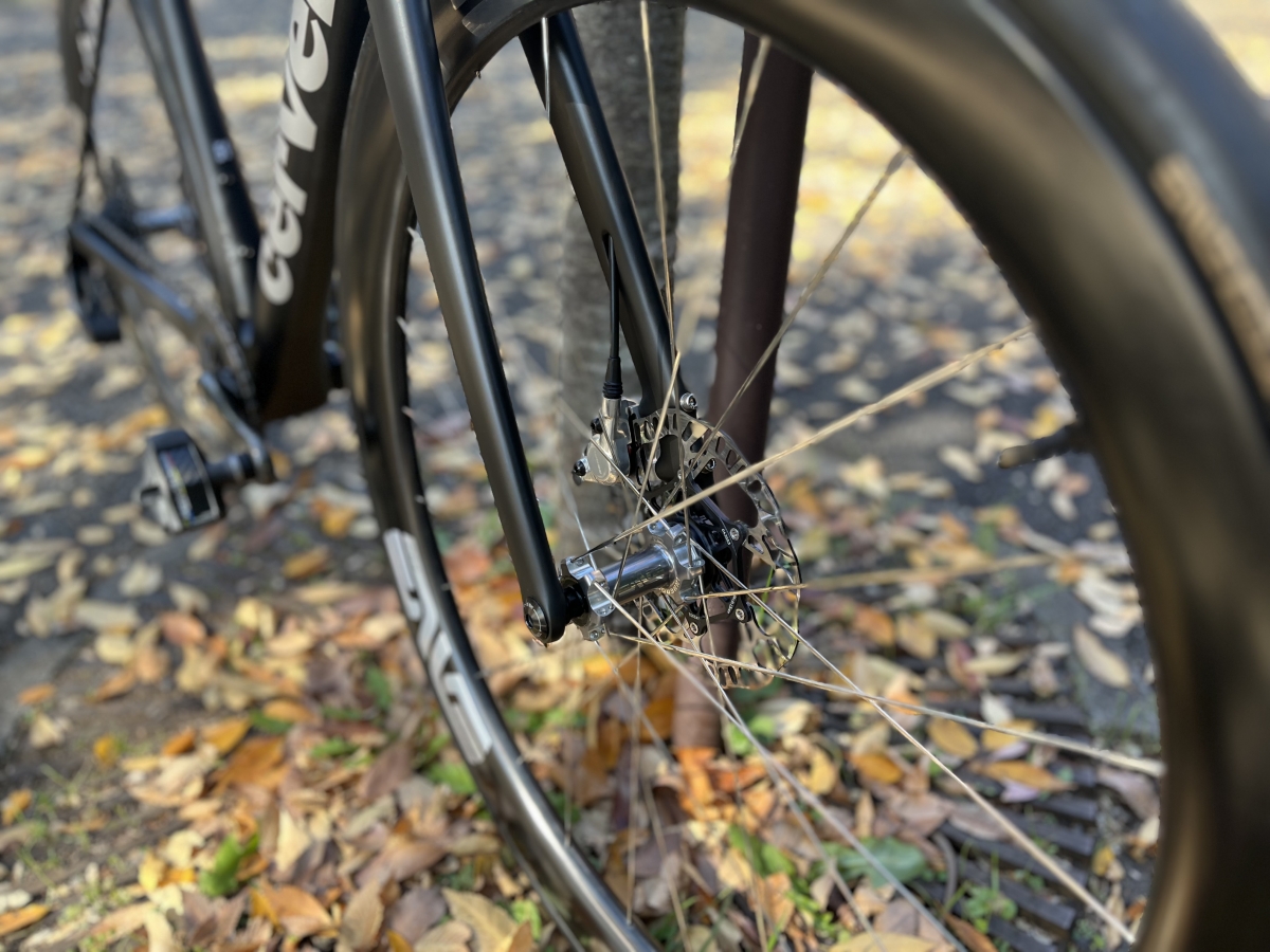 【スタッフブログ】CERVELO サーヴェロ 新型 R5 ＋ ENVE SES 4.5 PRO | 大阪で自転車をお探しならY's Road 大阪本館