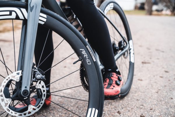 ENVE-AR40-Road-Gravel-Wheel-5702-600x400