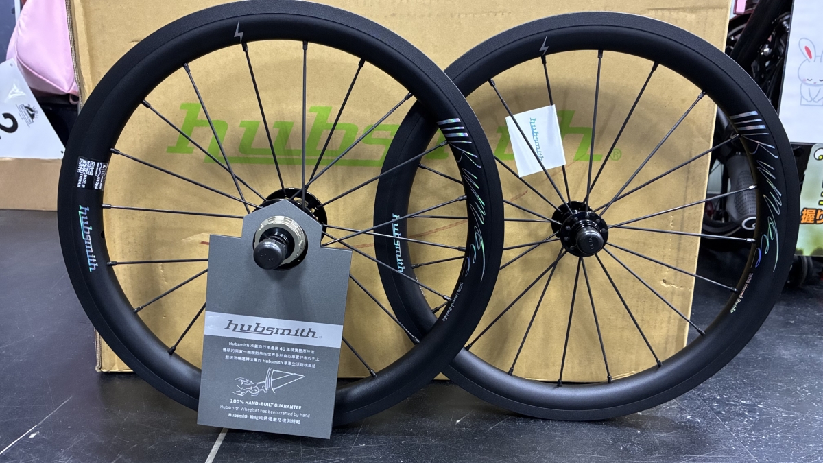 【BROMPTON】完組ホイール在庫。はじめました【Hubsmith】 | 大阪で自転車をお探しならY's Road 大阪本館