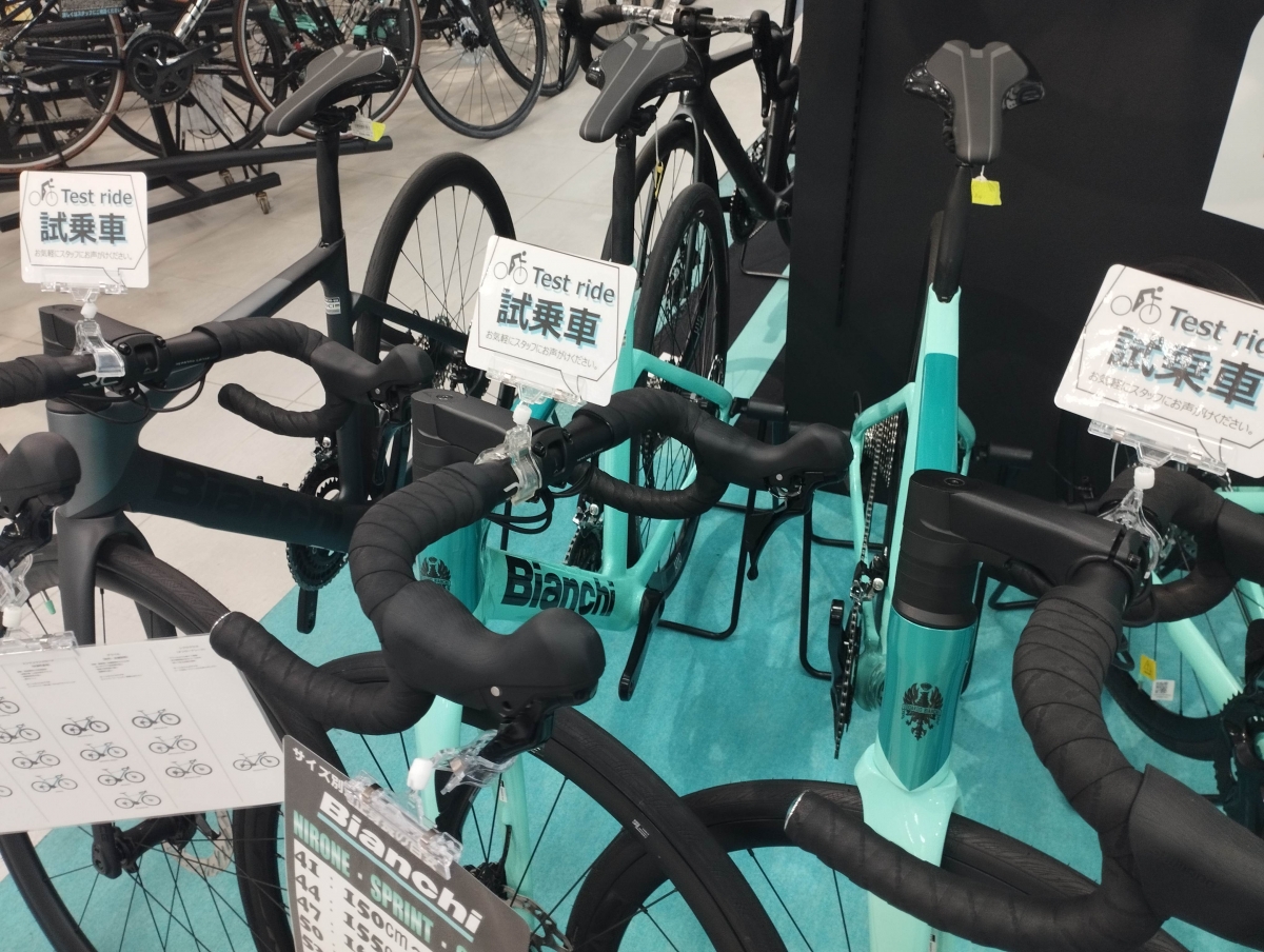 BIANCHI STOREならでは。OLTRE RACE 試乗可です。 | 大阪で自転車をお探しならY's Road 大阪本館