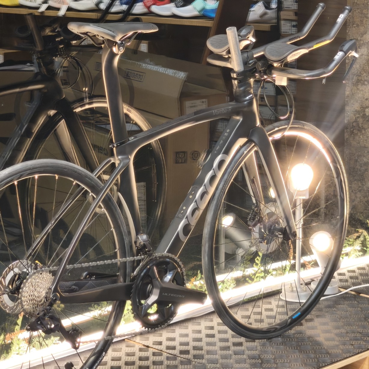 【CEEPO】160cm付近でトライアスロンバイクを！70万円台で購入できる本格トライアスロンバイクの紹介です！！ | Y's Road 新橋トライアスロン館