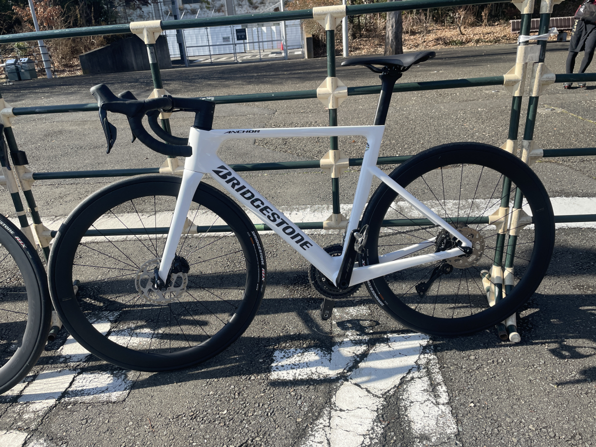 【ワイズロードスタッフ試乗会】ANCHORの最新セカンドモデル『RP8』早速試乗させていただきました！ | 新橋 銀座 港区 中央区でスポーツ自転車をお探しならY's Road 新橋店
