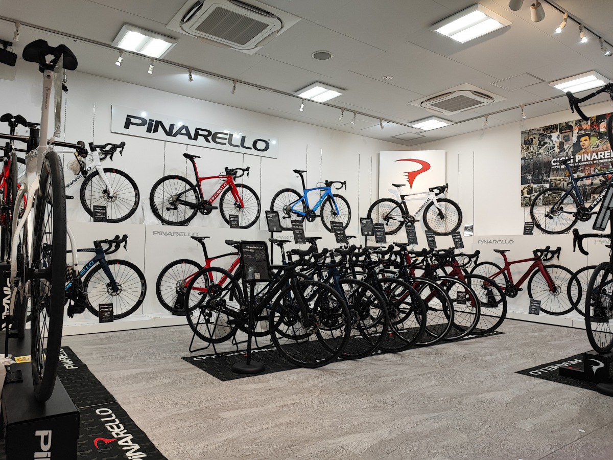 【新橋xPINARELLO】二号店目の『PINARELLO ROOM』がワイズロード新橋店にございます！ | 新橋 銀座 港区 中央区でスポーツ自転車をお探しならY's Road 新橋店