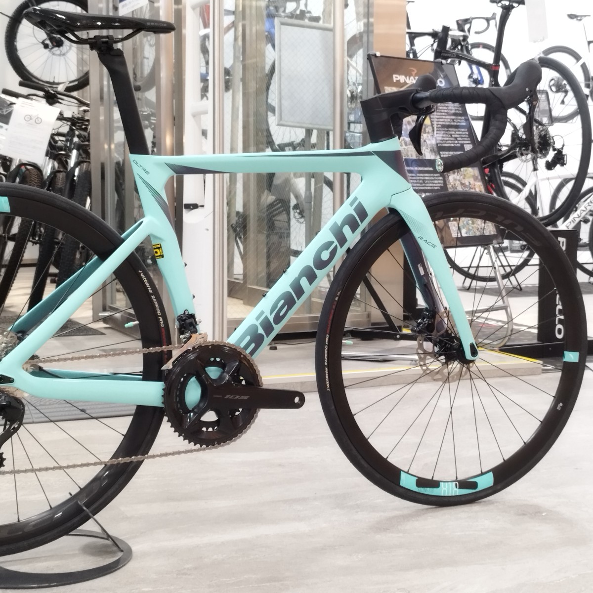 【新価格!!】最新エアロロードが価格改定で超お得になりました!! BIANCHI OLTRE RACE | 新橋 銀座 港区 中央区でスポーツ自転車をお探しならY's Road 新橋店
