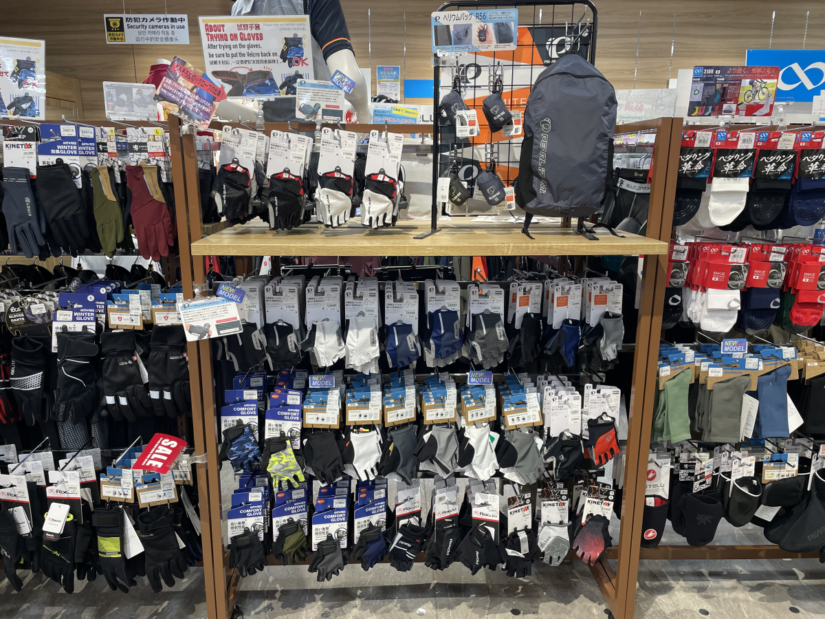 【サイクルウェア】指切りグローブ続々入荷 | 新橋 銀座 港区 中央区でスポーツ自転車をお探しならY's Road 新橋店