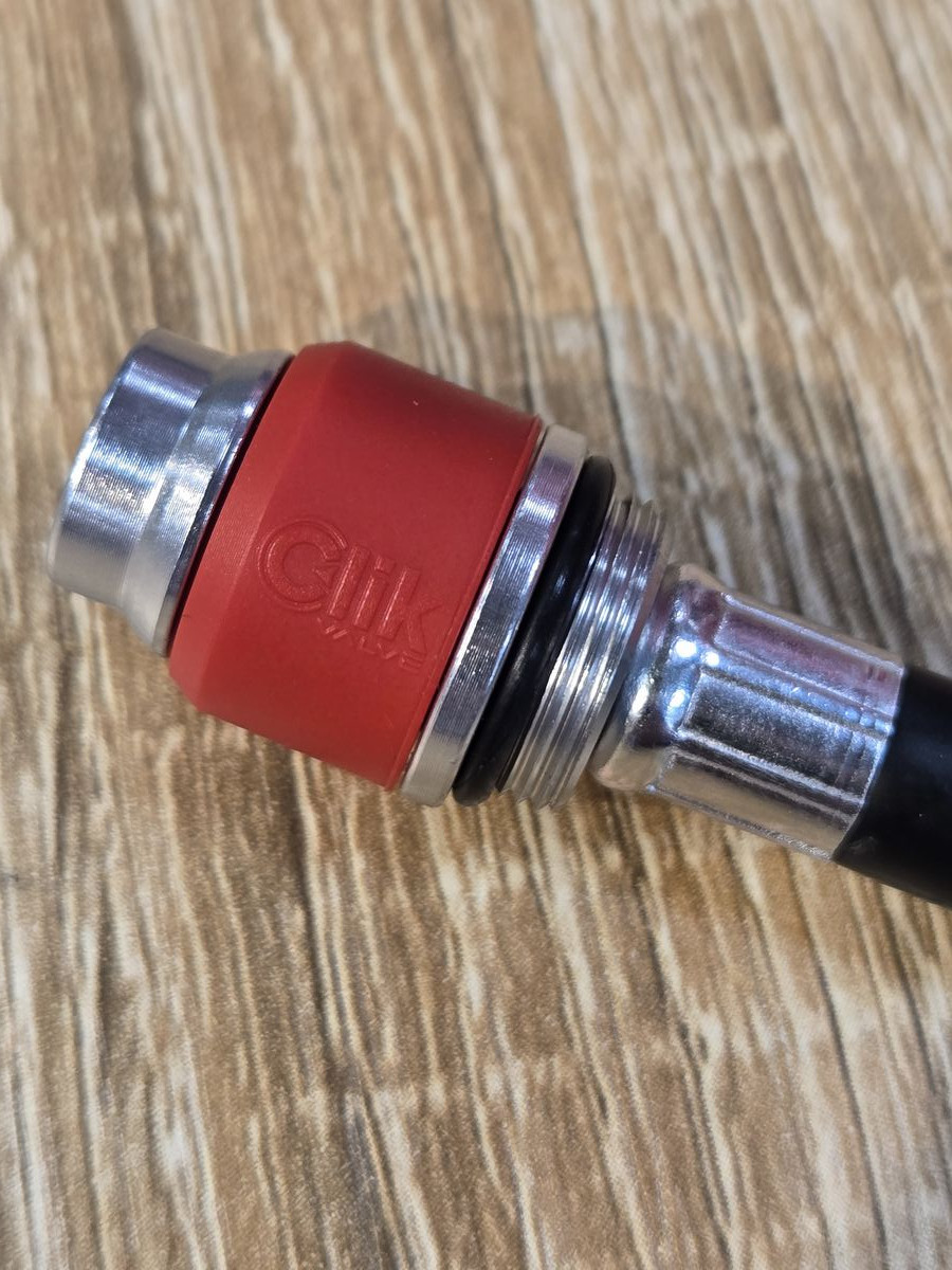 【LEZYNE】人気のポンプ類にCLIK VALVE対応品が登場！【CONTROL CLIK DRIVE、CLIK… | 新橋 銀座 港区 中央区でスポーツ自転車をお探しならY's Road 新橋店